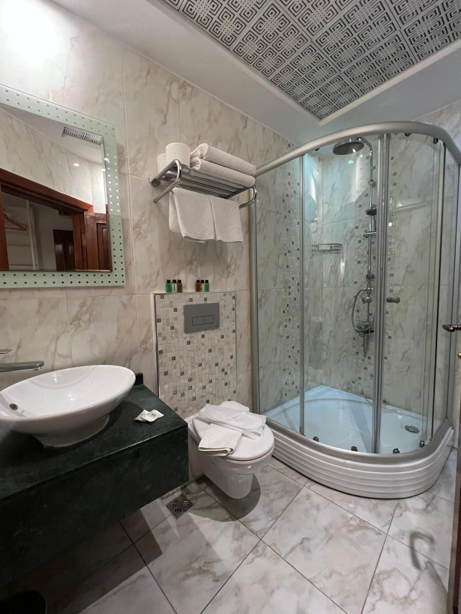 White Garden Hotel-Adult Only Antalya Exterior photo